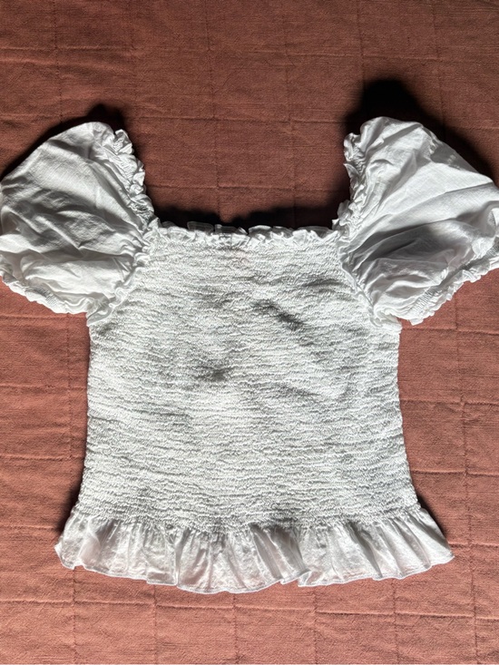 wonder nation Tops - White Smocked Puff Sleeve Top- Boho- Cottage- Size XL